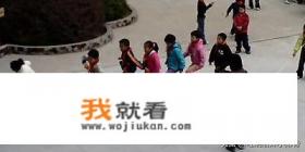 小学活动课上老师可以带学生玩什么游戏活跃气氛？