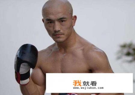 美国队长3中斯嘉丽·约翰逊饰演什么角色？