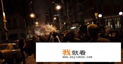有没有类似《科洛佛档案》《迷雾》《世界大战》震撼恐怖的电影? 有没有类似《科洛佛档案》《迷雾》《世界大战》震撼恐怖的电影?