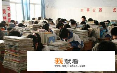 本人高二,是文科生,现在总分300分,马上就高三了,想从暑假开始找家教努力去学习,高考能提高多少分? 本人高二,是文科生,现在总分300分,马上就高三了,想从暑假开始找家教努力去学习,高考能提高多少分?