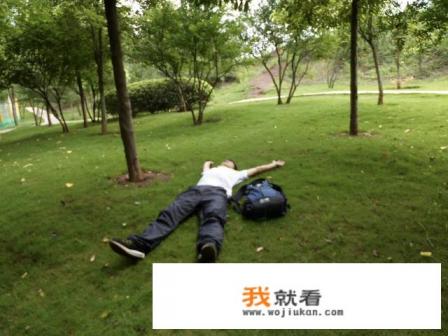 大学生一个月生活费多少比较合适? 大学生一个月生活费多少比较合适?